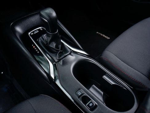 Used 2025 Toyota Corolla SE FWD image 28