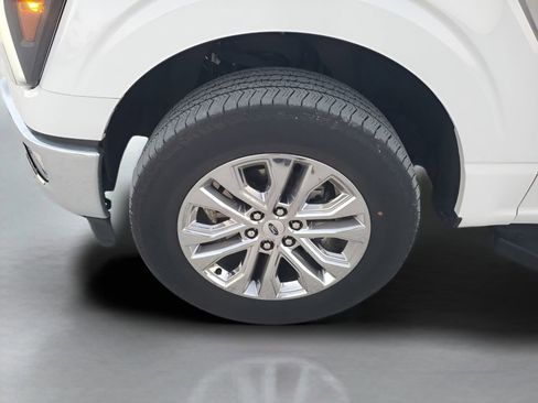 Used 2024 Ford F150 Lariat w/ FX4 Off-Road Package image 21