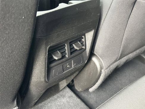 Used 2023 Chevrolet Colorado LT image 19