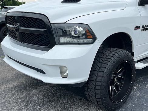 Used 2018 RAM 1500 Sport w/ Quick Order Package 26Q Night AWD/4WD image 11