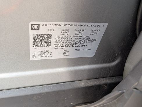 Used 2023 GMC Terrain SLT image 36