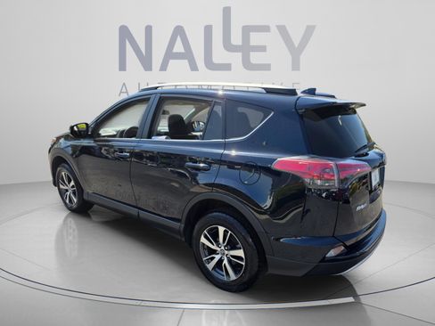 Used 2018 Toyota RAV4 XLE FWD image 3