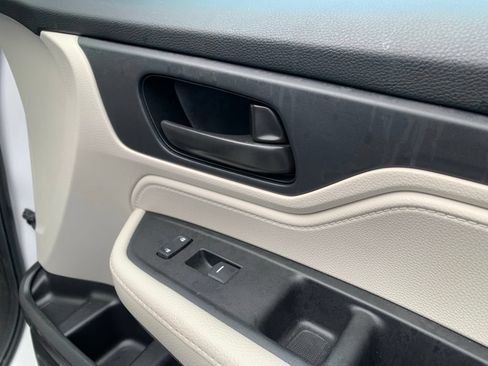 Used 2025 Honda Odyssey EX-L image 37