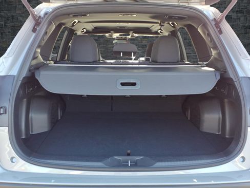 Certified 2025 Subaru Forester Premium AWD/4WD image 23