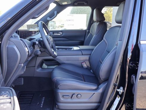 New 2026 Nissan Armada SL image 7