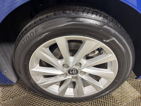 Used 2024 Toyota Camry LE FWD image 19