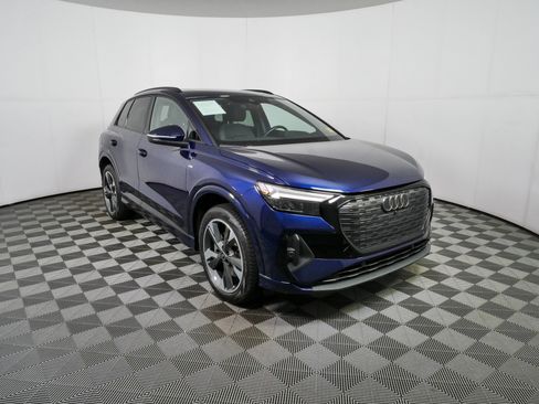 Used 2023 Audi Q4 e-tron Premium w/ Convenience Package AWD/4WD image 1