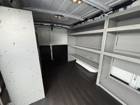 Used 2022 Chevrolet Express 2500 w/ Driver Convenience Package RWD image 17