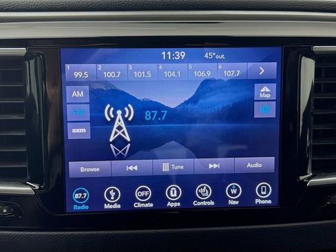 Used 2018 Chrysler Pacifica Touring-L Plus w/ Advanced Safetytec Group image 15