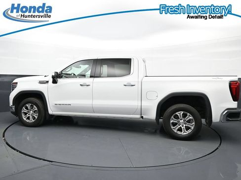Used 2025 GMC Sierra 1500 SLT AWD/4WD image 6
