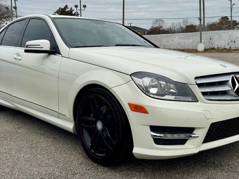 Used 2012 Mercedes-Benz C 300 C 300 Sport 4MATIC AWD 4dr Sed image 8