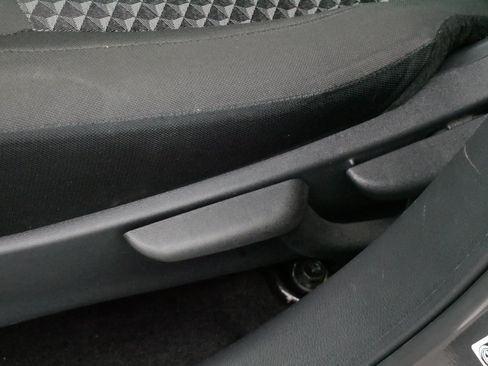 Used 2024 Nissan Versa S w/ Trunk Package FWD image 20