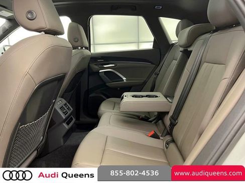Used 2025 Audi Q5 Premium Plus w/ Premium Plus AWD/4WD image 12