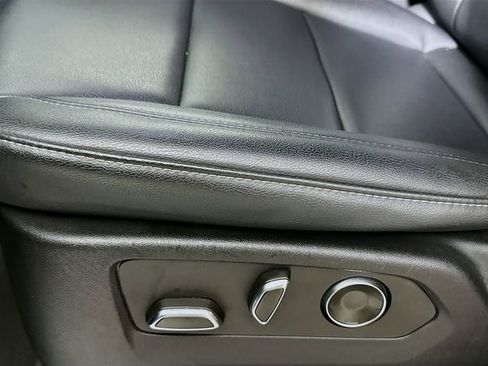 Used 2024 Cadillac Escalade ESV Luxury w/ LPO, Floor Liner Package image 21