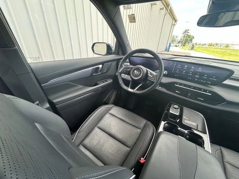 Used 2025 Buick Enclave Sport Touring FWD image 29