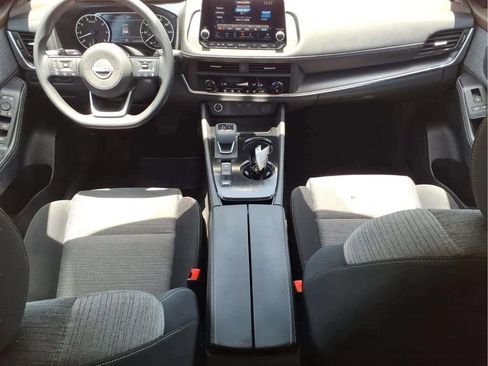 Used 2023 Nissan Rogue SV FWD image 10
