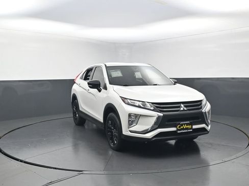 Used 2020 Mitsubishi Eclipse Cross LE AWD/4WD image 3