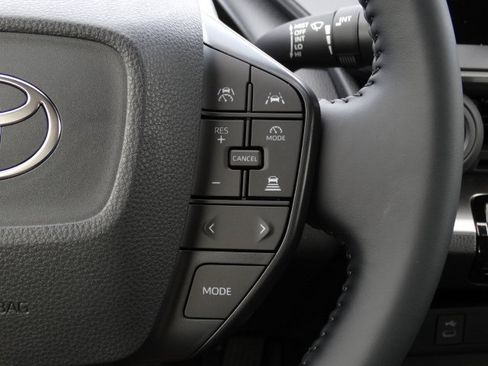 New 2026 Toyota Prius LE FWD image 26