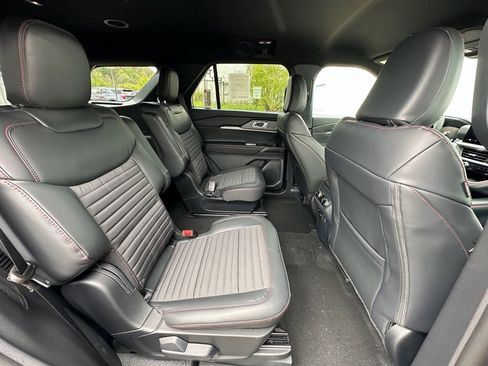 New 2026 Ford Explorer ST-Line AWD/4WD image 24