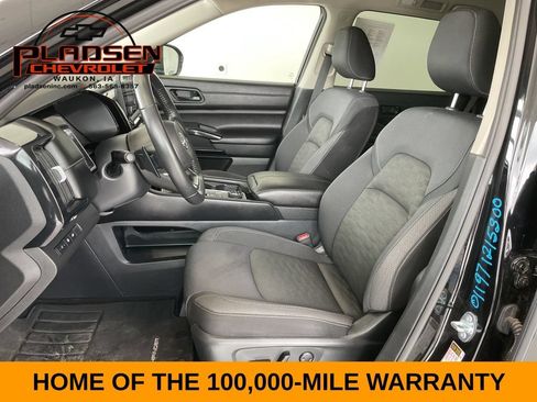 Used 2025 Nissan Pathfinder SV AWD/4WD image 9