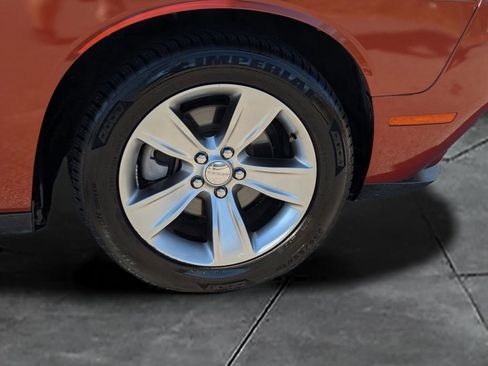 Used 2021 Dodge Challenger SXT image 9