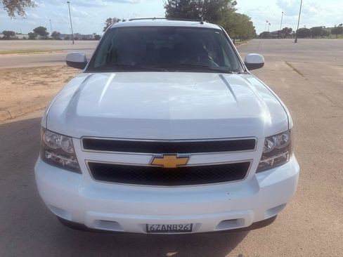 Used 2013 Chevrolet Suburban LS RWD image 8