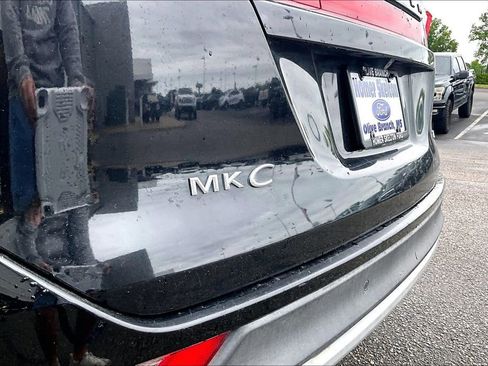 Used 2017 Lincoln MKC Reserve FWD image 7