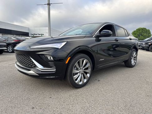 New 2026 Buick Envista Avenir FWD image 2