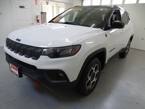 Certified 2022 Jeep Compass Trailhawk w/ Trailhawk Convenience Group AWD/4WD image 18