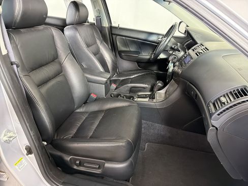 Used 2005 Honda Accord EX-L image 28