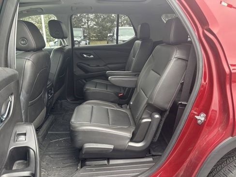 Used 2020 Chevrolet Traverse LT w/ LT Premium Package image 15