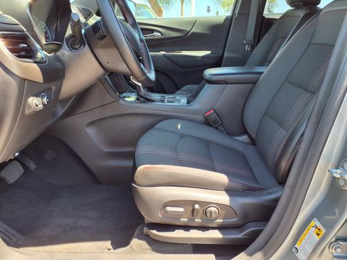 Used 2024 Chevrolet Equinox RS FWD image 20