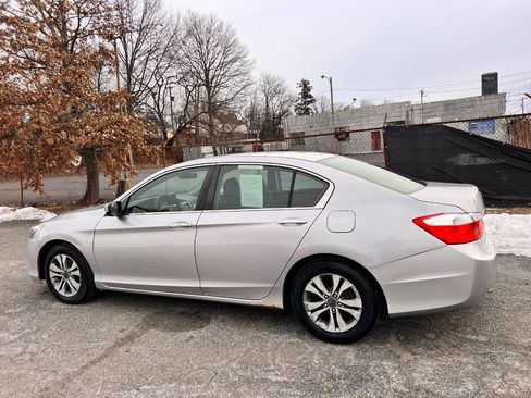 Used 2013 Honda Accord LX image 4