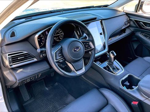 Used 2022 Subaru Outback Limited image 16