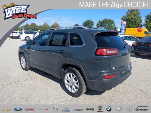 Used 2018 Jeep Cherokee Latitude Plus FWD image 4