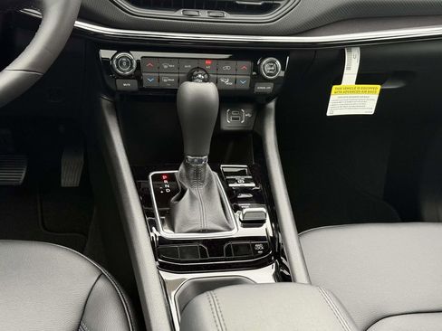 New 2026 Jeep Compass Limited w/ Sun, Sound & Navigation Group AWD/4WD image 22