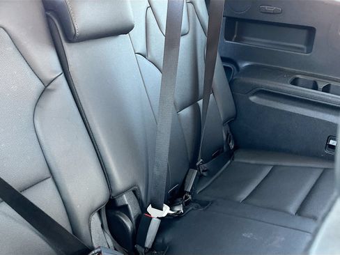 Used 2024 Kia Telluride EX w/ EX Captain's Chair Package AWD/4WD image 29