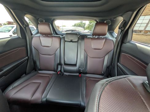 Used 2020 Ford Edge Titanium w/ Equipment Group 301A AWD/4WD image 23