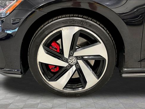 Used 2019 Volkswagen GTI S FWD image 34