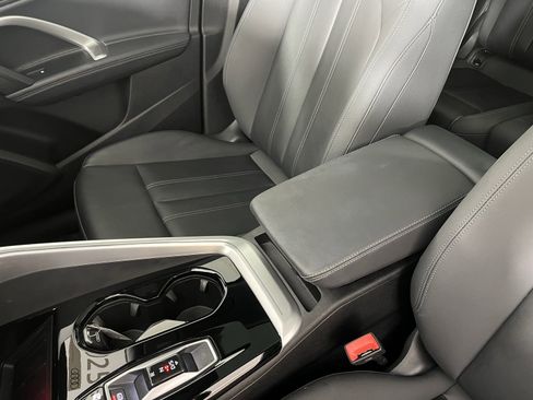 Certified 2025 Audi Q5 Premium w/ Convenience Package image 15