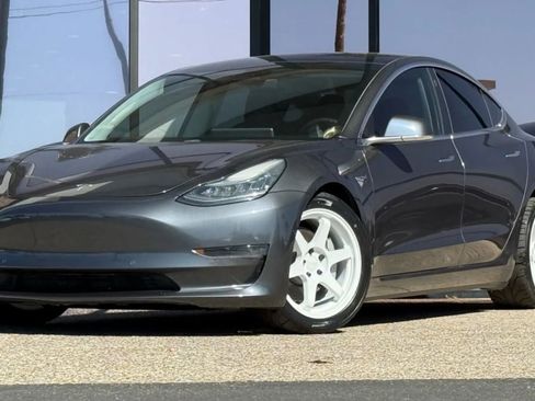 Used 2019 Tesla Model 3 Long Range image 2