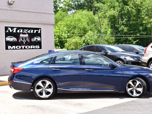 Used 2019 Honda Accord Touring image 4