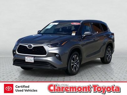 Certified 2025 Toyota Highlander XLE