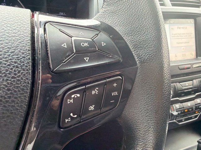 Used 2018 Ford Explorer XLT w/ Equipment Group 202A FWD image 47