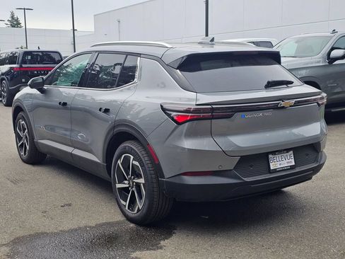 New 2026 Chevrolet Equinox EV LT AWD/4WD image 3