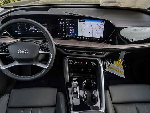 New 2025 Audi Q5 Premium Plus image 12