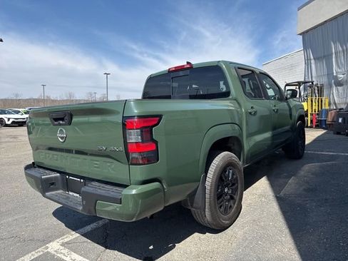 Used 2023 Nissan Frontier SV w/ SV Convenience Package AWD/4WD image 5