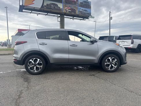 Used 2021 Kia Sportage LX image 8