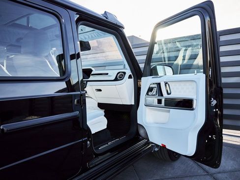 Used 2026 Mercedes-Benz G 63 AMG 4MATIC image 37