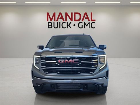 Used 2025 GMC Sierra 1500 SLT w/ SLT Premium Package image 3